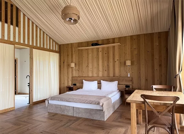 设有桑拿浴室和夹层的牧场小屋